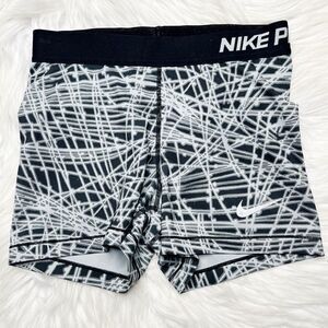 Nike Pro Athletic Pull On Short Shorts Black and White Size Small
